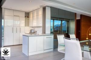 Panoramique 180 lac et montagne et Nid Secret spa romantique