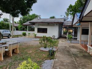 pineapple resort