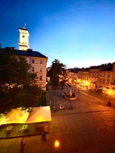 Apartments on Rynok Square
