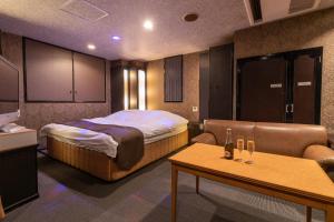 기후 Kakamigahara Dolphin Resort (Adult Only) 2성급 숙소 스위트룸