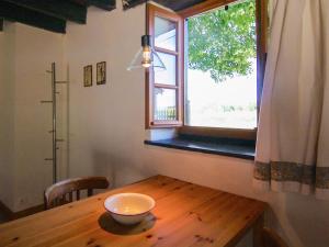 Maisons de vacances Welcoming cottage in Savignac L drier with garden : photos des chambres