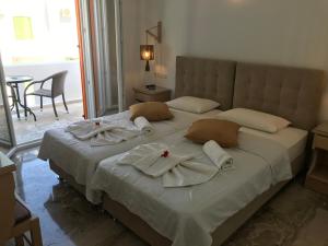 Vassiliki Rooms Paros Greece