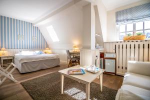 Classic Double Room with Park View room in Strandhotel Glücksburg