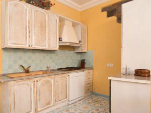 Holiday Home Emi by Interhome