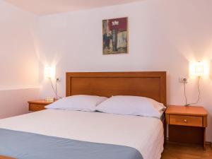 Apartment Koštro-2 by Interhome