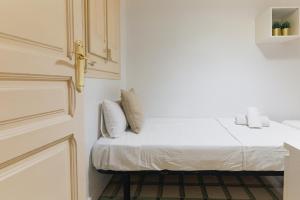 Be Barcelona Eixample Universidad