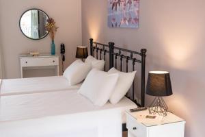 Pavlatos Apartments & Studios