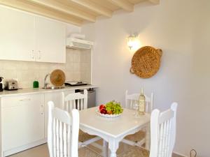 Apartment with Garden View