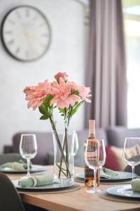 Berlin luxury apartment Spa n Pool Beach resort