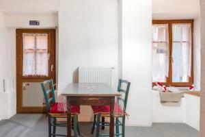 Travel Homes -The Cigogne, quiet & heart of Colmar