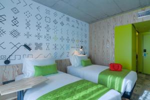 Standard Twin Room room in ibis Styles Bucharest City Center