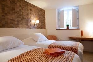 Hotels Hotel Le Clos De La Vouge : photos des chambres