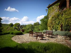 Montauto Suites