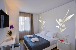Elia Portou Luxury Residence