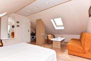 "Trakaitis" nameliai