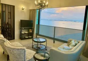 SUNRISE Gurney Seaview Luxury Duplex - Pulau Tikus