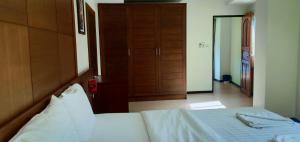 The Icon Place 2 @ Nurn Plub Wan