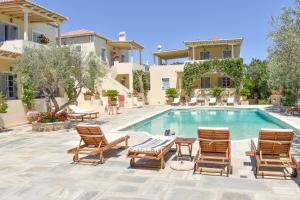 Villa Nika Spetses Greece