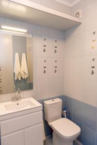 Апартамент в жълто