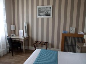 Hotels Logis Hotel L'Occitan : photos des chambres