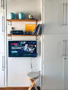 Small & cozy with Acropolis & Lycabettus view