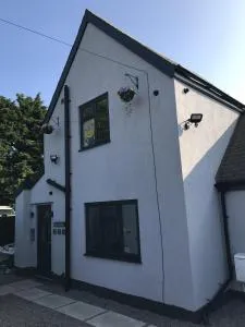 THE LORD GREY HOTEL - Leake Common Side