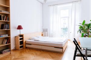 Comfortable & Spacious Lodz City Center Apartment