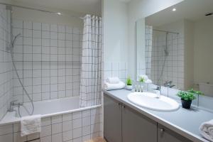 Appartements Capucine Cosy Appart Hotel 3 etoiles : Appartement 2 Chambres