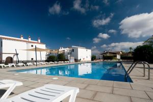 Apartamentos Sa Caleta