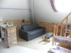 LE CENTRAL studio mezzanine