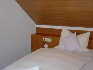 Hotel Garni Silberdistel - Heubach