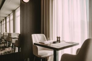 Imperia Apartments