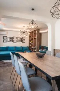 ОРФЕЕВИТЕ ПЕСНИ - Девін