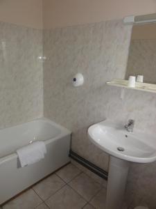 Hotels Symp'Hotel : Chambre Double Confort