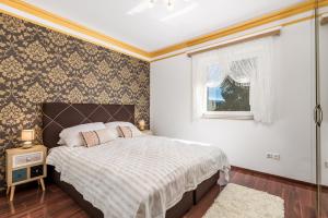Apartment All for you - with a swimming pool 