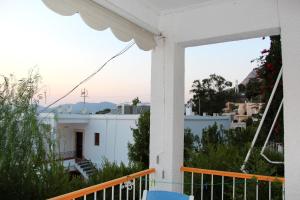 One-Bedroom Apartment Side Sea View