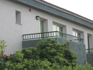 TRANQUILO APARTAMENTO con preciosa cala en la puerta