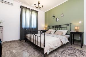 Apartments by the sea Mali Losinj, Losinj - 18406