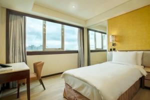 Phòng Giường Đôi/2 Giường Đơn Hạng Thương Gia (Business Double or Twin Room)
