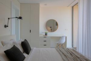 King Room with Garden View room in Tara's Lodge Hotel