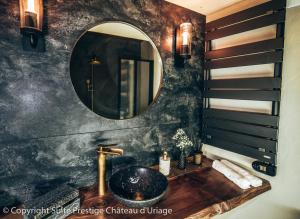 Appartements Suite Prestige Chateau Uriage - Escapade romantique : photos des chambres