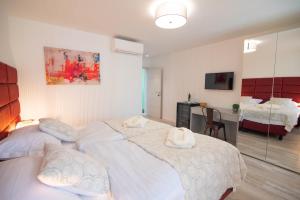 Letorina rooms and apartments with pool