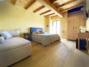 Deluxe Family Suite