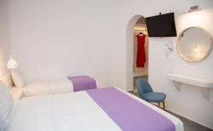  Studio (3 Adults) room in Markakis Studios Fira Town