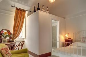 La Dimora: Relax in a lovely garden