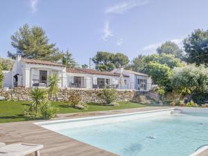 Villas Plush Villa in La Cadiere-d'Azur with Private Pool : photos des chambres