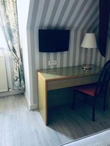 Hotels Blanche de Castille : Chambre Double