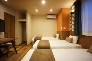 WIRES HOTEL James zaka