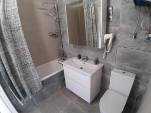 Яркая история