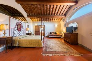 Nella Torre del Poschi Penthouse with Roof Terrace